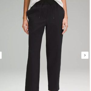 LULULEMON XL Tapered-Leg Mid-Rise Pant 7/8 Length Luxtreme full stretch
